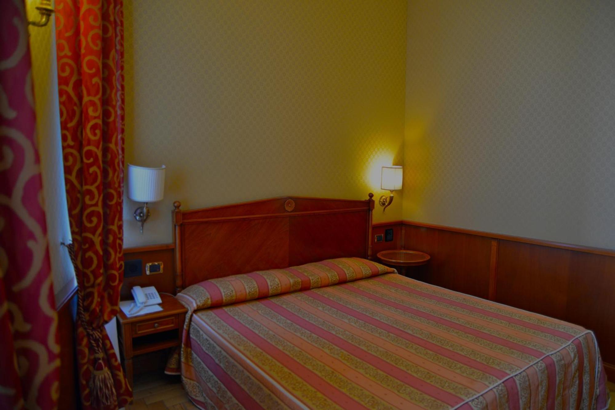 Livingston Hotel 4*