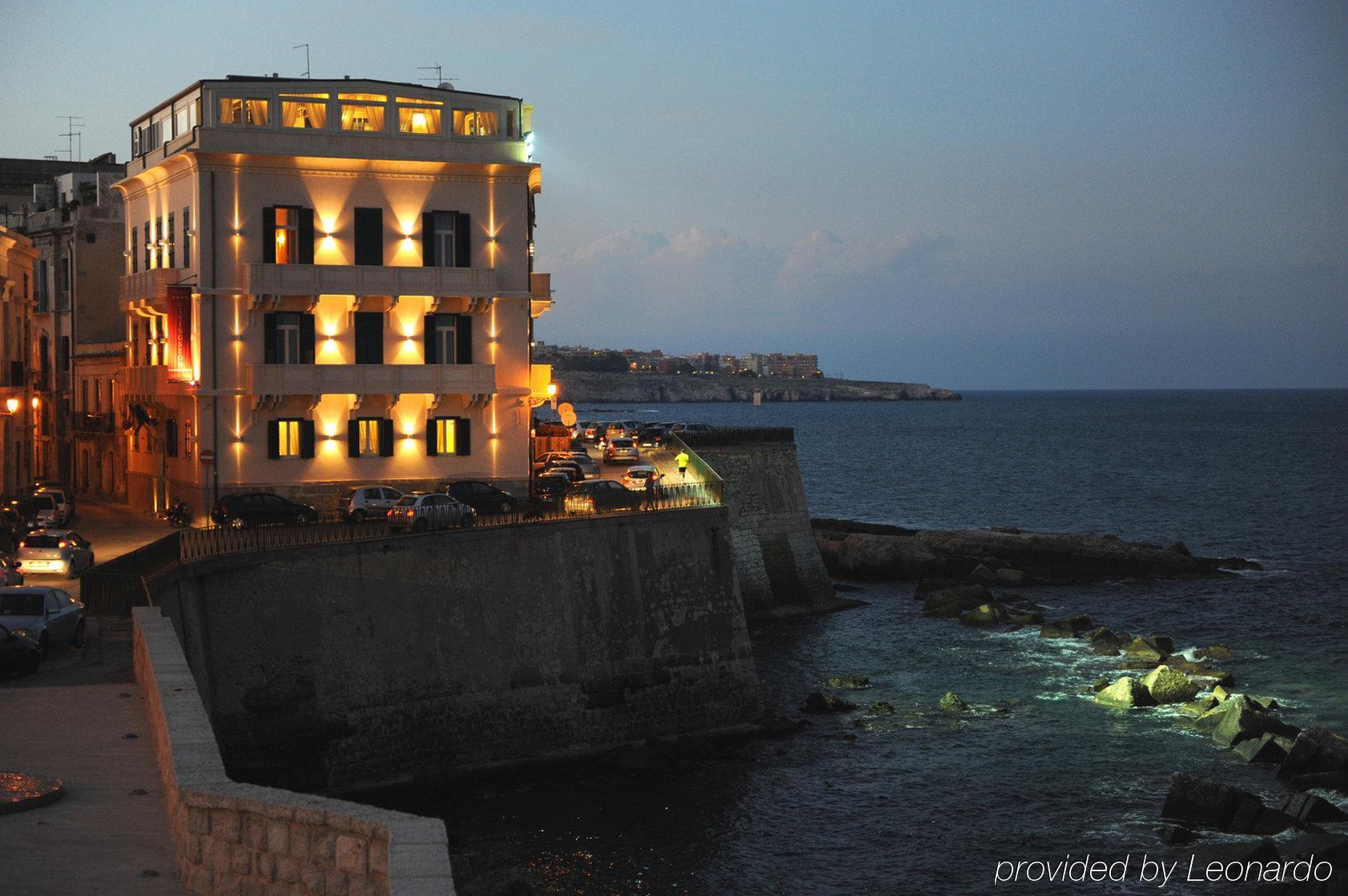 Livingston Hotel 4*